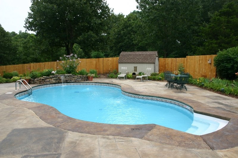 Salt Water Pool vs Chlorine Pool